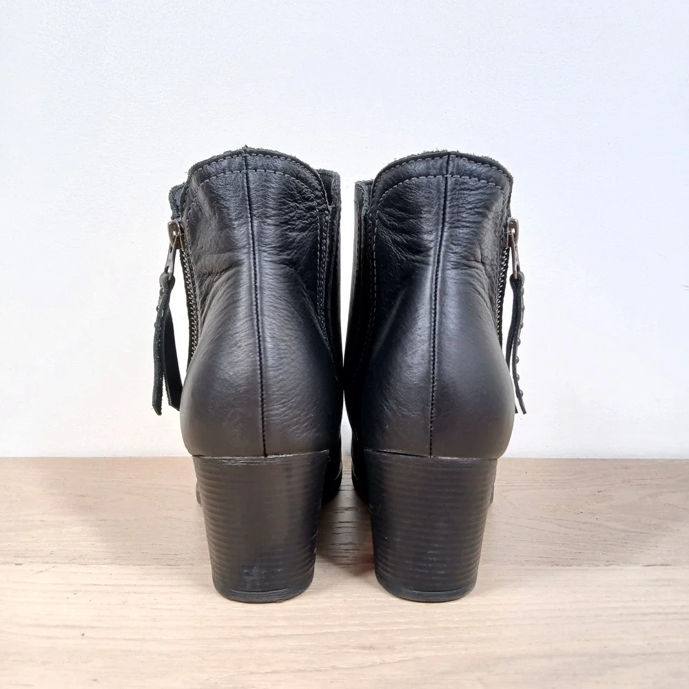 Skechers Ankle Boots Womens 7 Black Leather Studded Zip Block Heel Moto Western